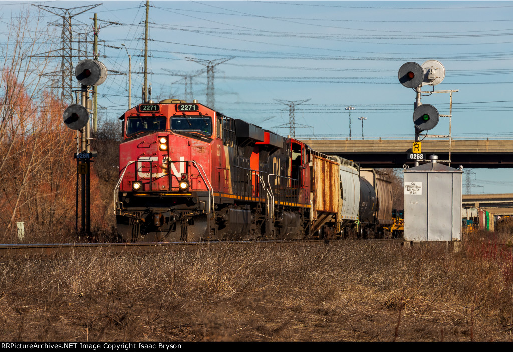 CN 2271